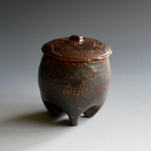 Lidded tea cup