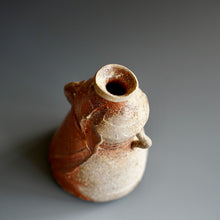 Tokkuri (sake server)/Bud vase