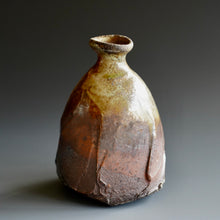 Tokkuri (sake server)/Bud vase