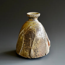Tokkuri (sake server)/Bud vase