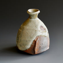 Tokkuri (sake server)/Bud vase