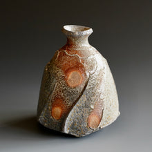 Tokkuri (sake server)/Bud vase