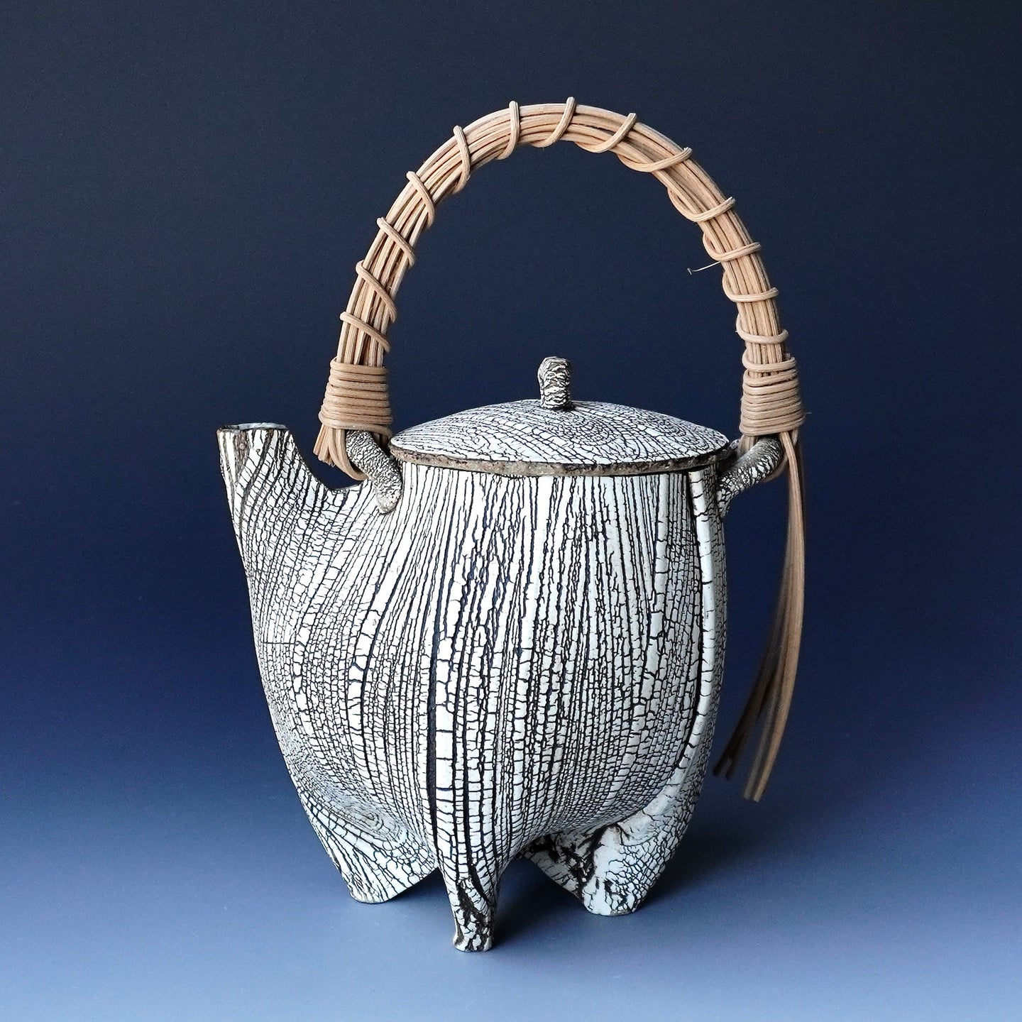 Tea pot