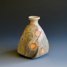 Tokkuri (sake server)/Bud vase