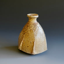 Tokkuri (sake server)/Bud vase