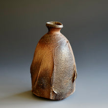 Tokkuri (sake server)/Bud vase
