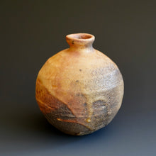 Tokkuri (sake server)/Bud vase
