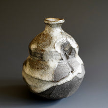 Tokkuri (sake server)/Bud vase