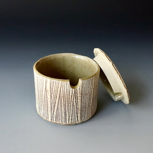 Sugar pot