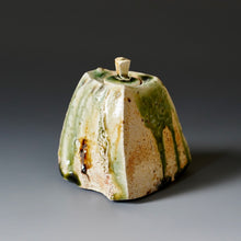 Lidded jar by Akira Satake