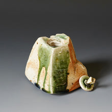 Lidded jar by Akira Satake