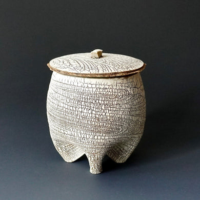 Lidded tea cup