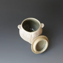 Lidded jar