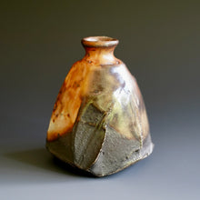 Tokkuri (sake server)/Bud vase