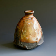 Tokkuri (sake server)/Bud vase