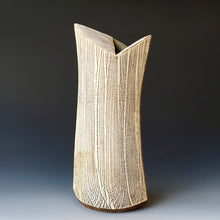 Vase/ sculpture