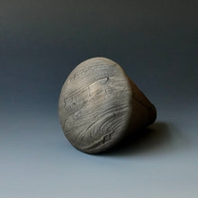Round bud vase