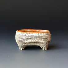 Salt cellar