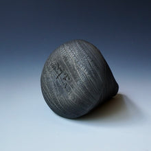 Round bud vase
