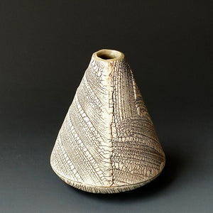 Round bud Vase