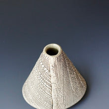 oval bud Vase