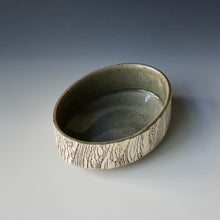 Oval bowl