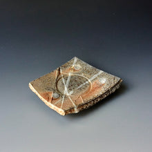 Small plate/ tea saucer
