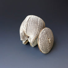 Lidded tea cup