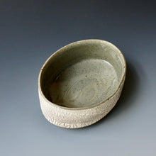 Oval bowl