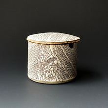 Sugar pot