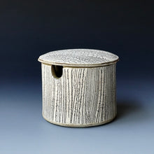 Sugar pot
