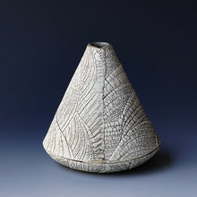 oval bud Vase