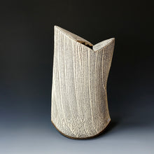 Vase/ sculpture