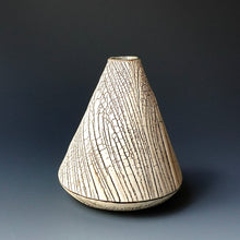 Round bud Vase