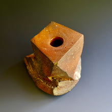 Sculpture/ vase