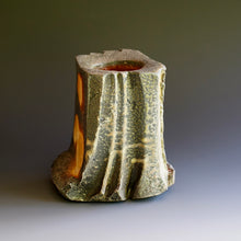 Sculpture/ vase