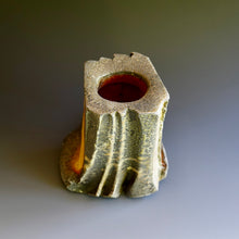 Sculpture/ vase