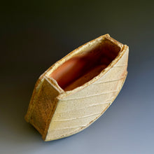 Sculpture/ Vase