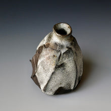 Tokkuri (sake server)/Bud vase