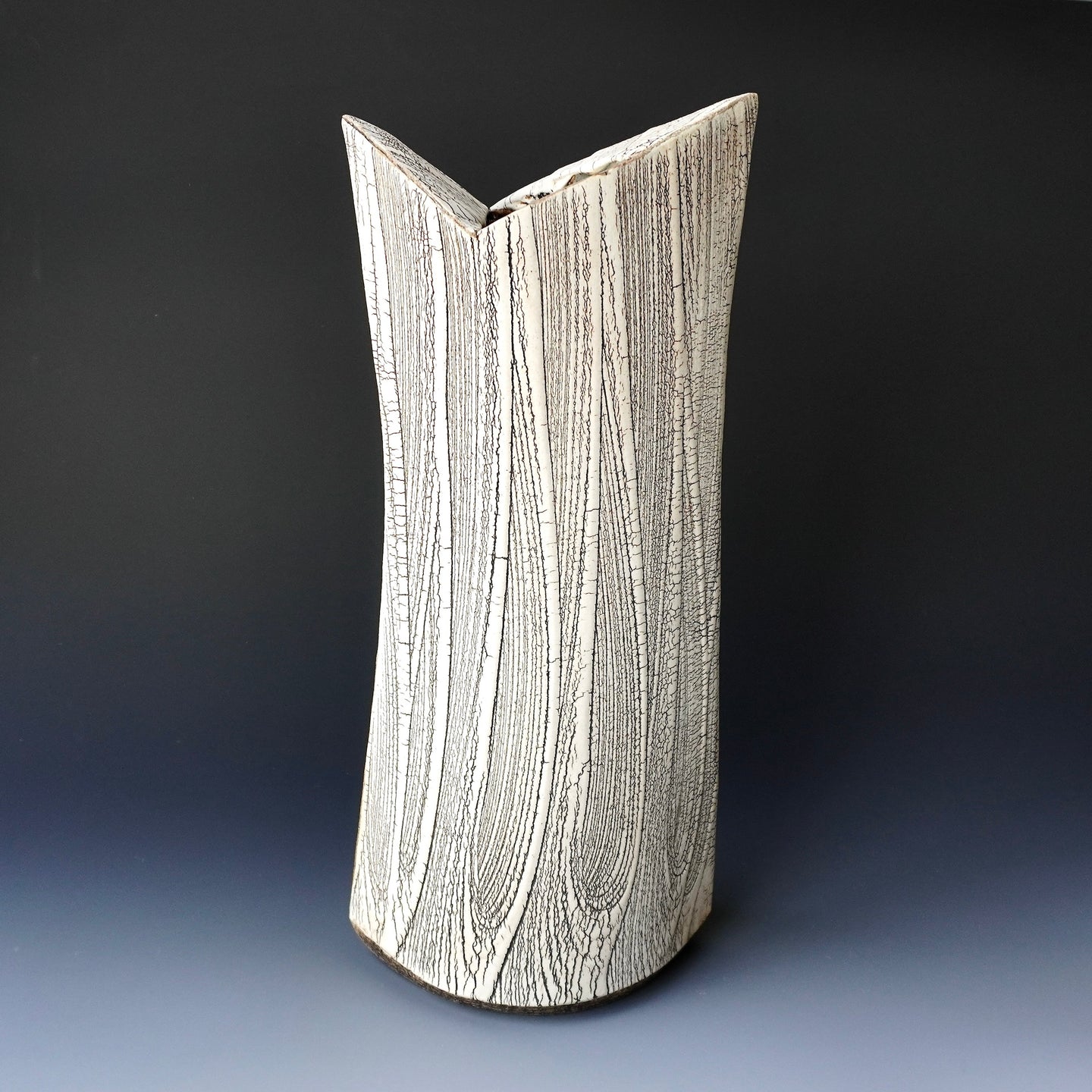 Vase/ sculpture