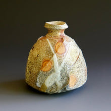 Tokkuri (sake server)/Bud vase