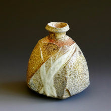 Tokkuri (sake server)/Bud vase