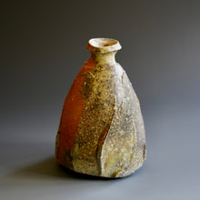 Tokkuri (sake server)/Bud vase