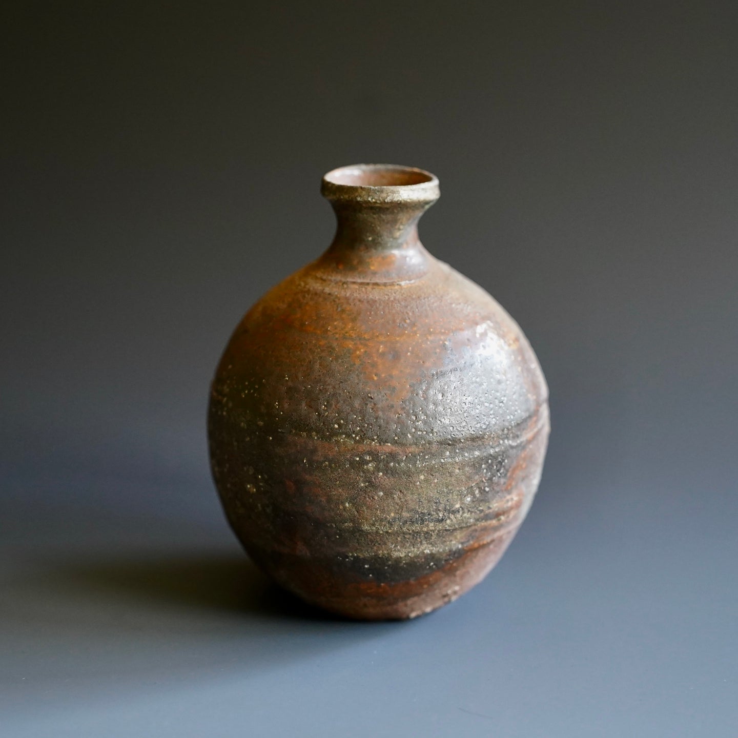 Tokkuri (sake server)/Bud vase by Akira Satake