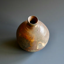 Tokkuri (sake server)/Bud vase by Akira Satake