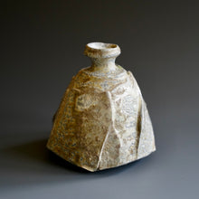 Tokkuri (sake server)/Bud vase