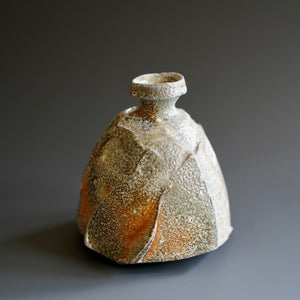 Tokkuri (sake server)/Bud vase