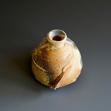 Tokkuri (sake server)/Bud vase