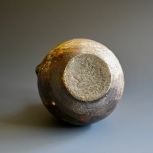 Tokkuri (sake server)/Bud vase