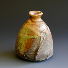 Tokkuri (sake server)/Bud vase